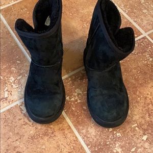 Girls UGG Shawnee size 3 black side toggle boots